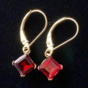 14K Yellow Gold Princess Cut Garnet Earrings